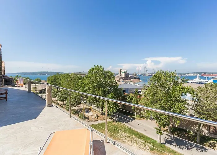 Apartman Maria Lussi *