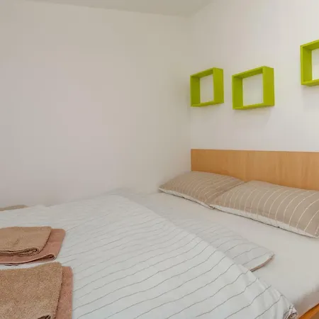 アパート Maria Lussi