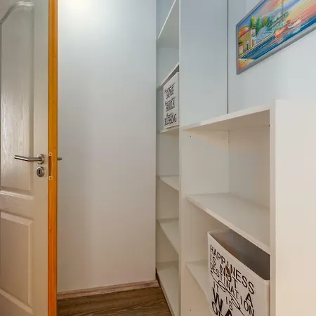 Apartament Maria Lussi *