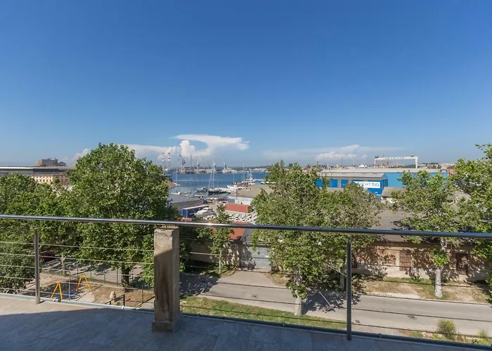 Apartman Maria Lussi